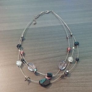 Floating style necklace